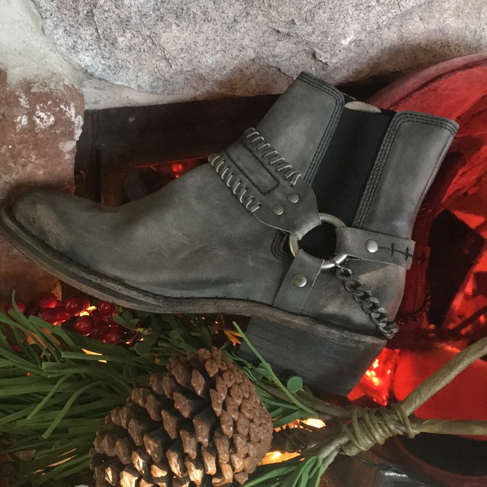 FREE PEOPLE” (SIZE 9) STONY DESERT BOOT🔲